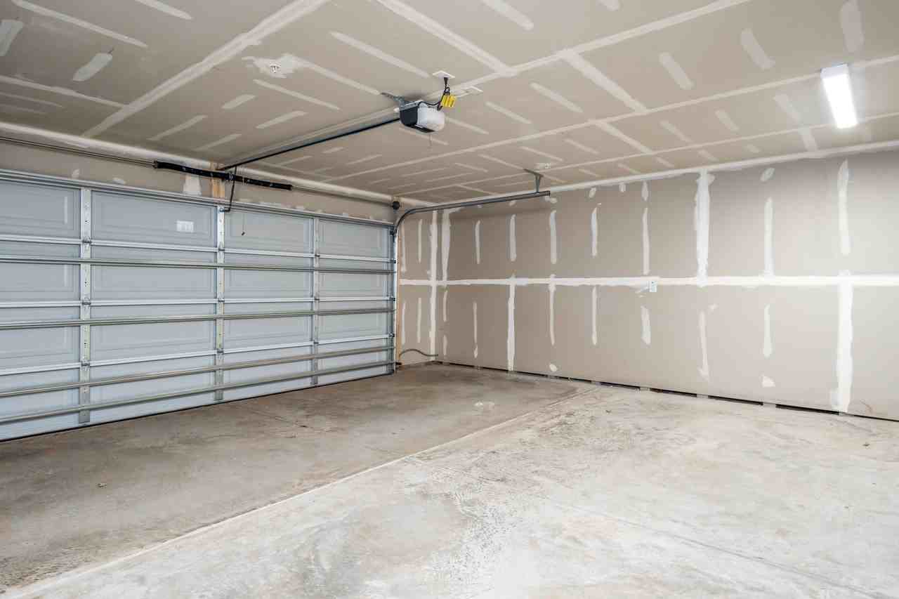 3816 Sperry Land Ct #19 - Photo 4 of 30