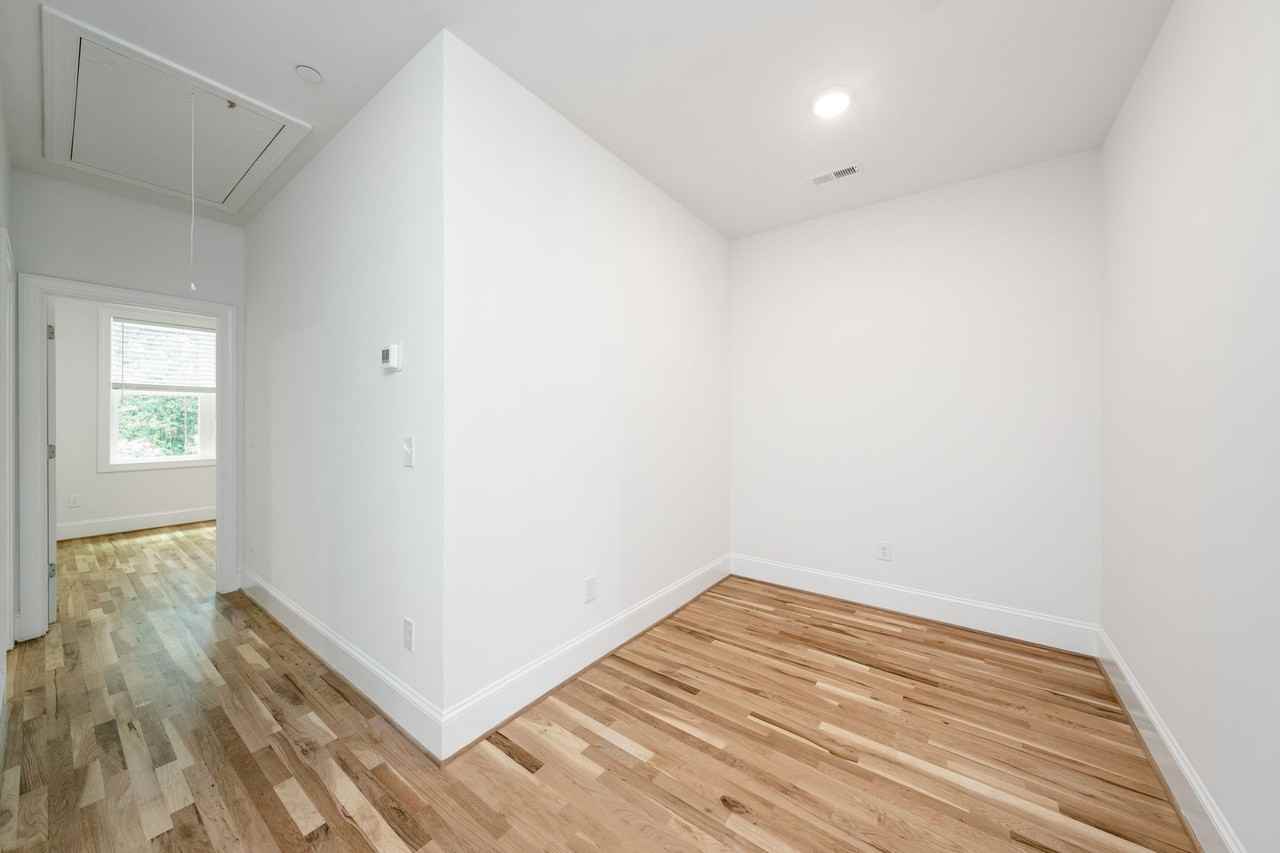 3816 Sperry Land Ct #19 - Photo 5 of 30