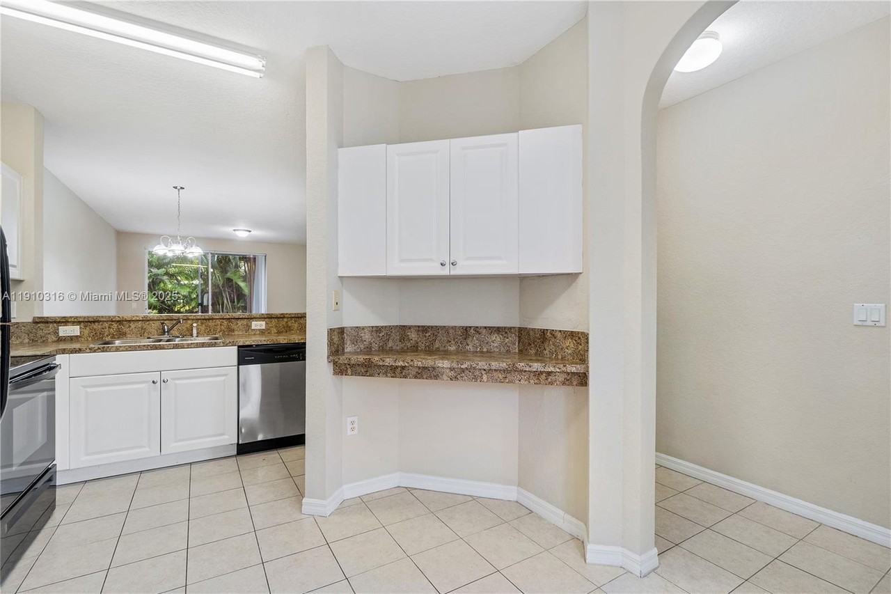 3717 Sonoma Drive - Photo 3 of 8