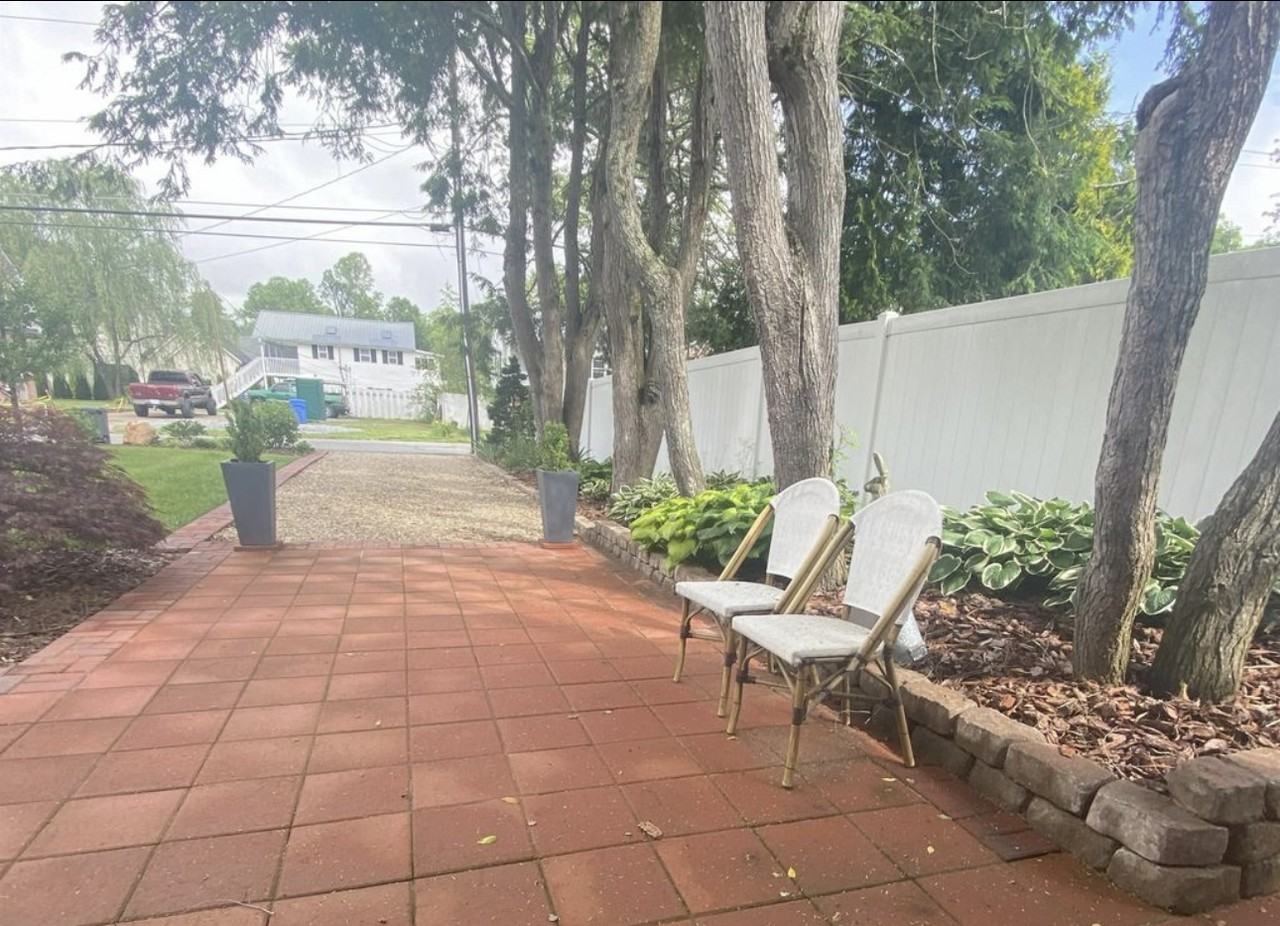 45 Oaklawn St #1 - Photo 2 of 11