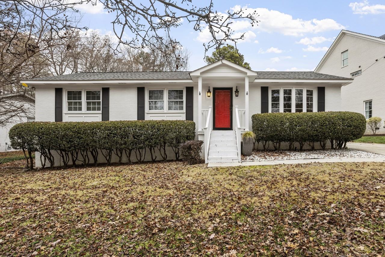 301 Latimer Rd #1 - Photo 5 of 34