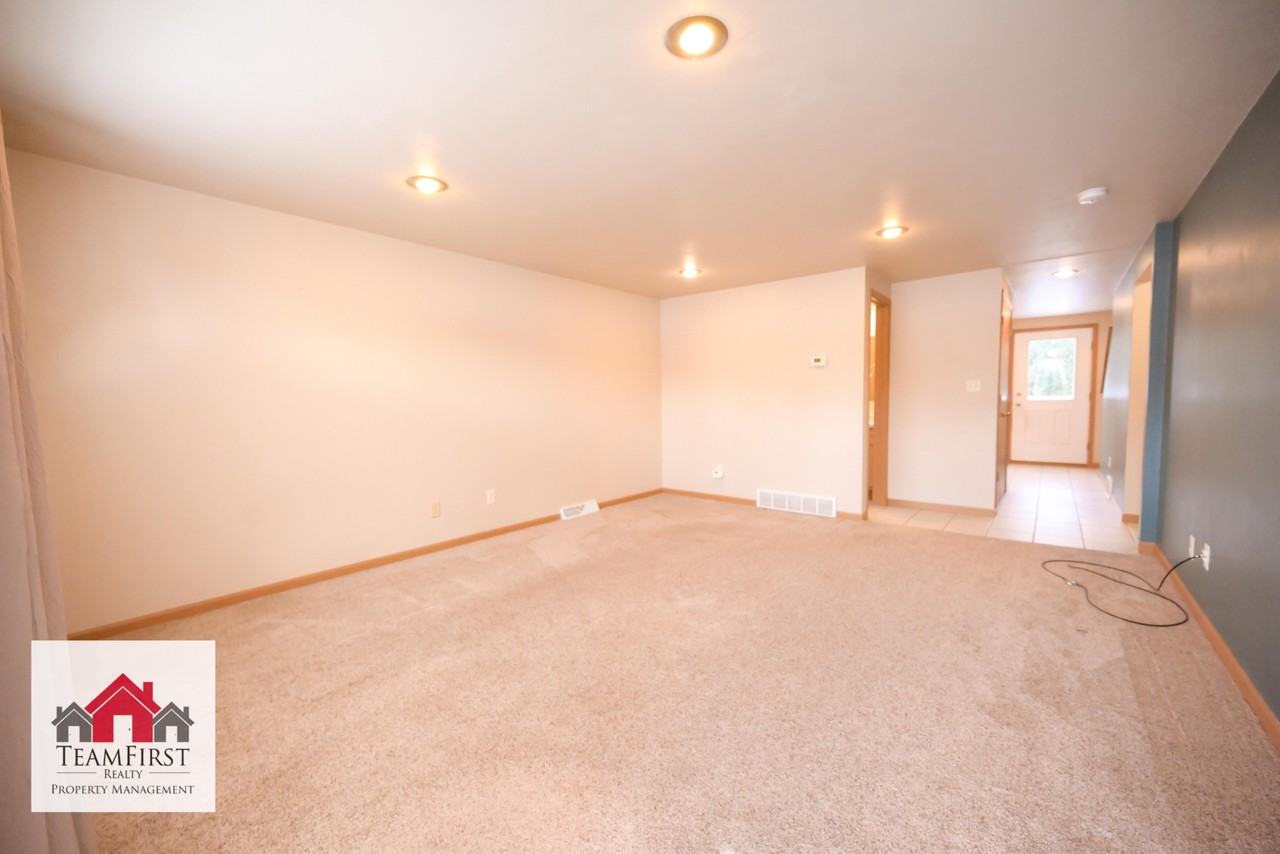 2135 S Broadway #1 - Photo 2 of 22