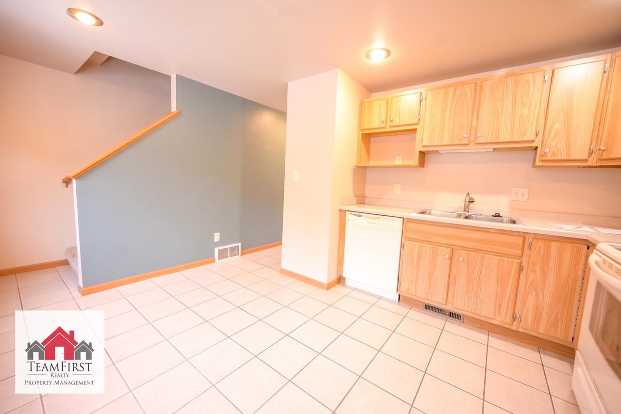 2135 S Broadway #1 - Photo 7 of 22