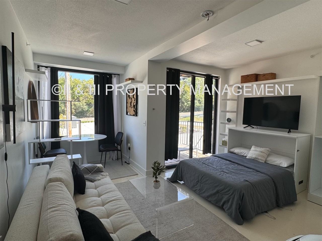 2950 Summit St. Kansas CIty, MO 64108 Blgd 1 #5 - Photo 6 of 11