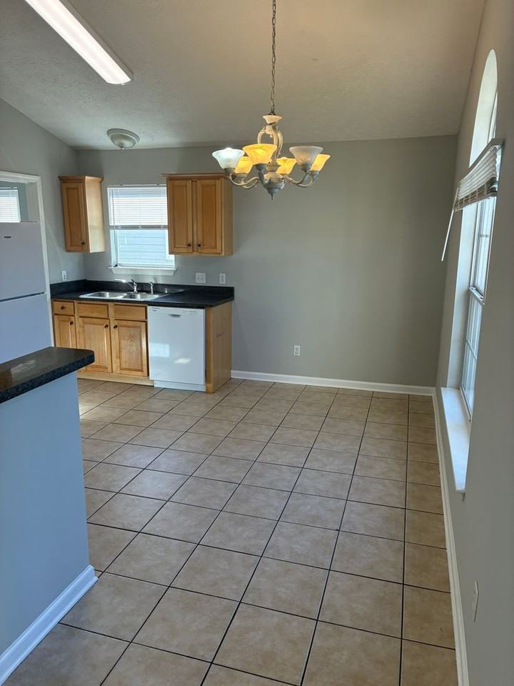 11717 Cabana Ct - Photo 4 of 16