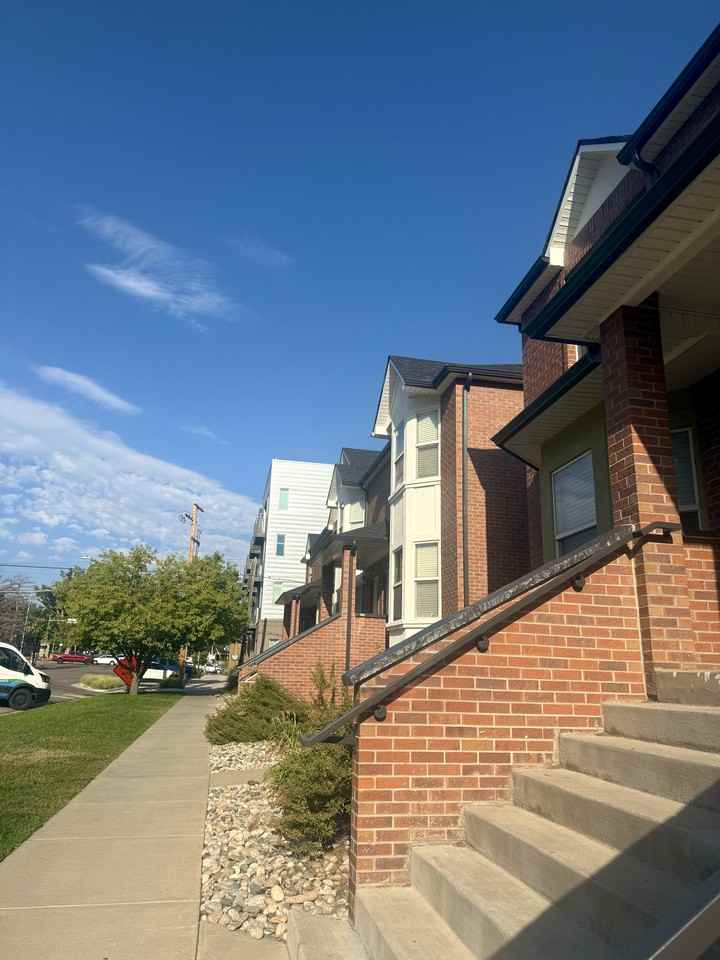 707 17th St Greeley CO 80631 #707 - Photo 2 of 32