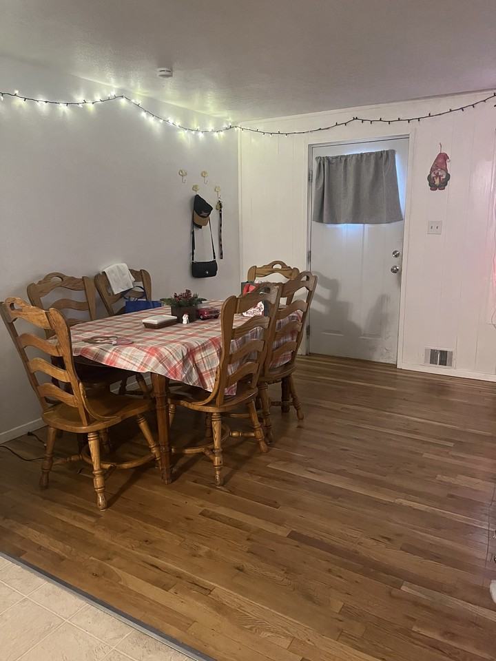 662 Budlong St #1 - Photo 6 of 22