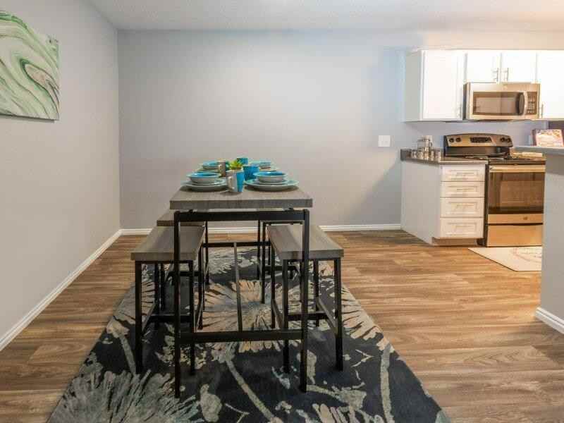 2075 N Main St - Photo 7 of 43