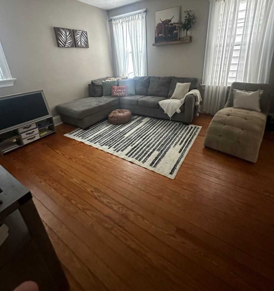 506 E 21st St #1 - Photo 4 of 5