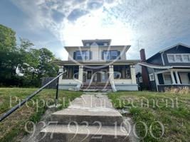 featured image of 1126-1128 Vernon Dr > 1126 Vernon Dr