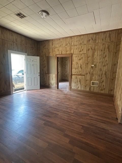 702 Se Evangeline Trwy #1 - Photo 2 of 5