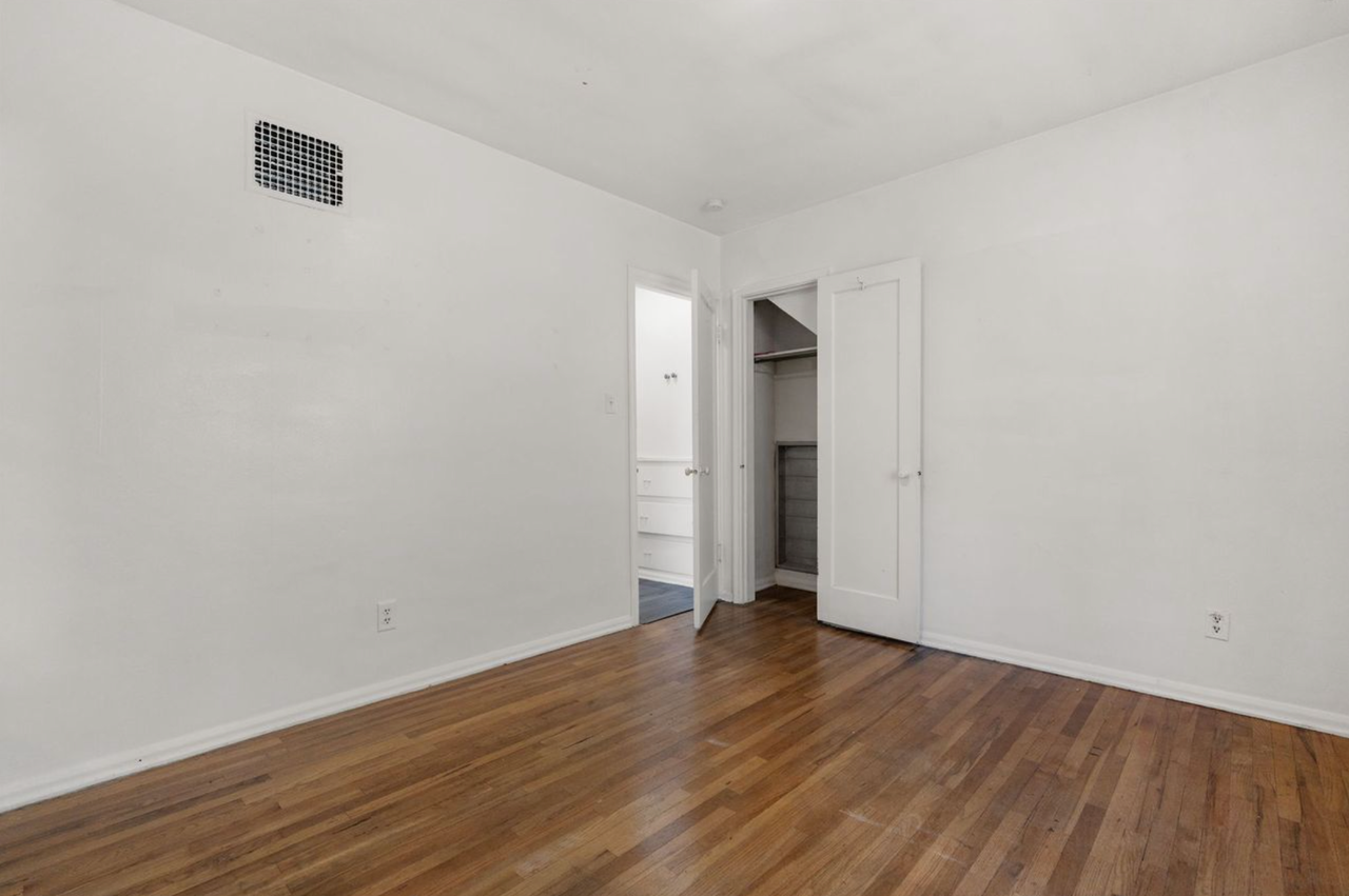 76 W Apricot Ave - Photo 3 of 38