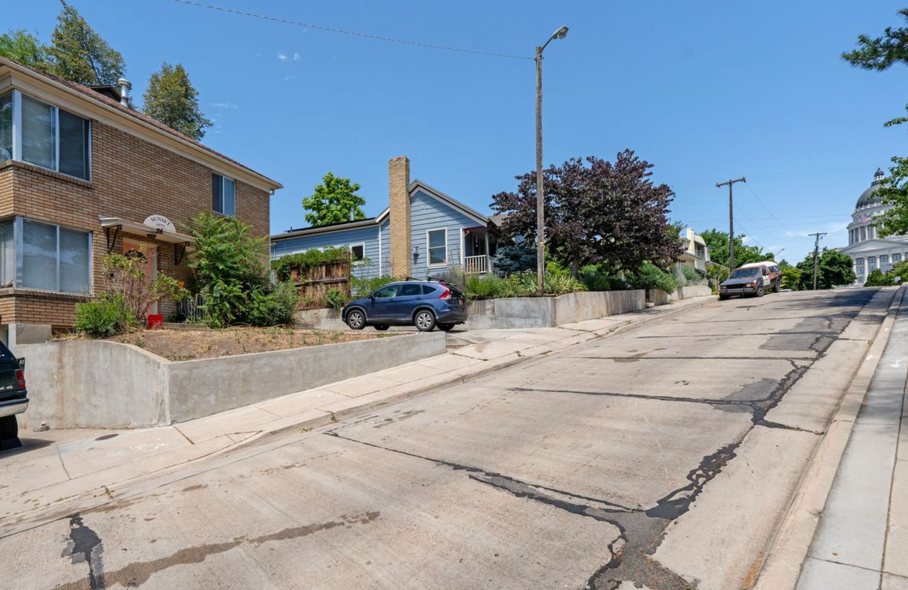 76 W Apricot Ave - Photo 5 of 38