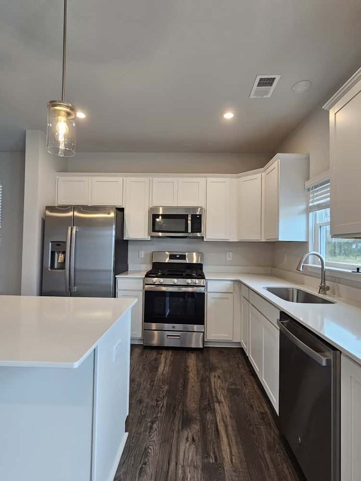 136 Randwick Ln #1 - Photo 5 of 25