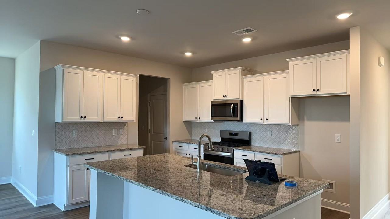 1820 Hardwood Ct #1 - Photo 5 of 15