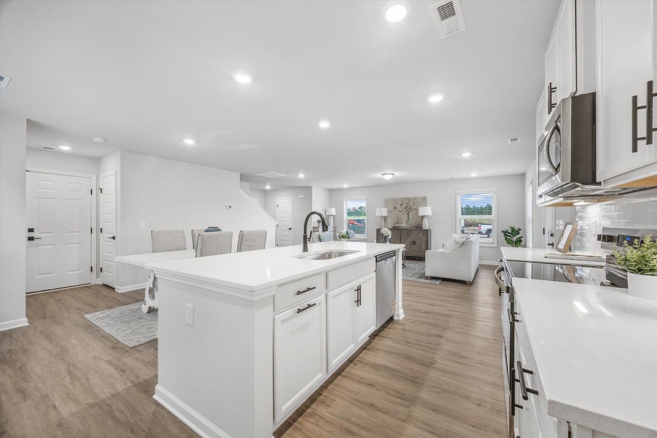 27919 Chalmers Cir #1 - Photo 7 of 11