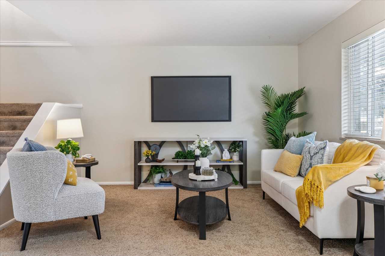 1872 Robb St - Photo 6 of 38