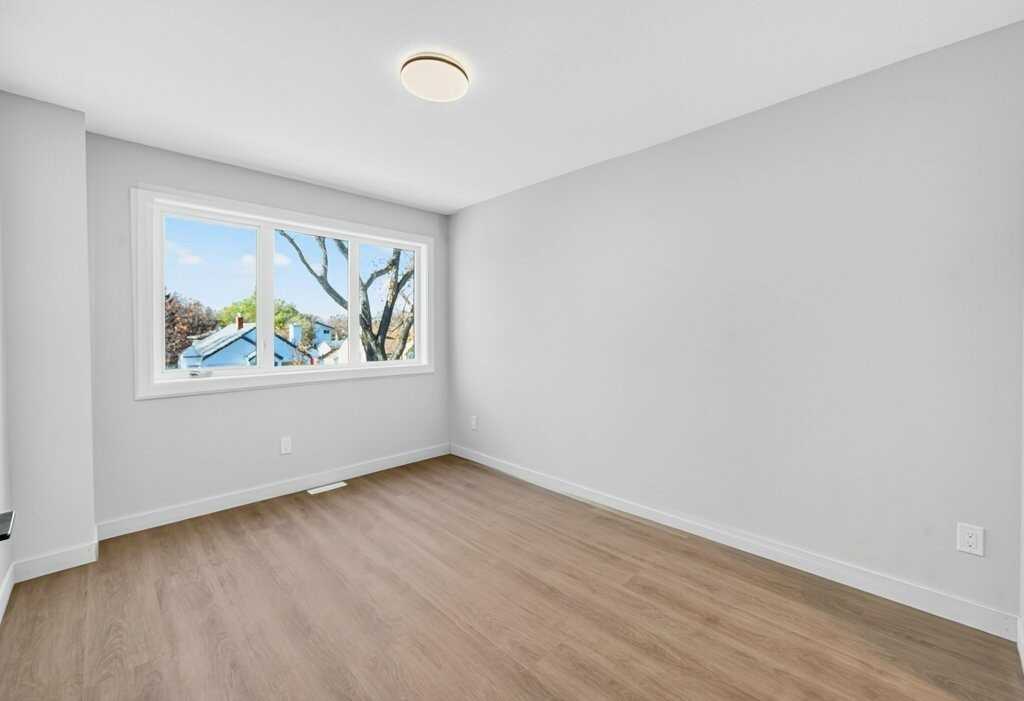 10335 135 St Nw #2 - Photo 6 of 50