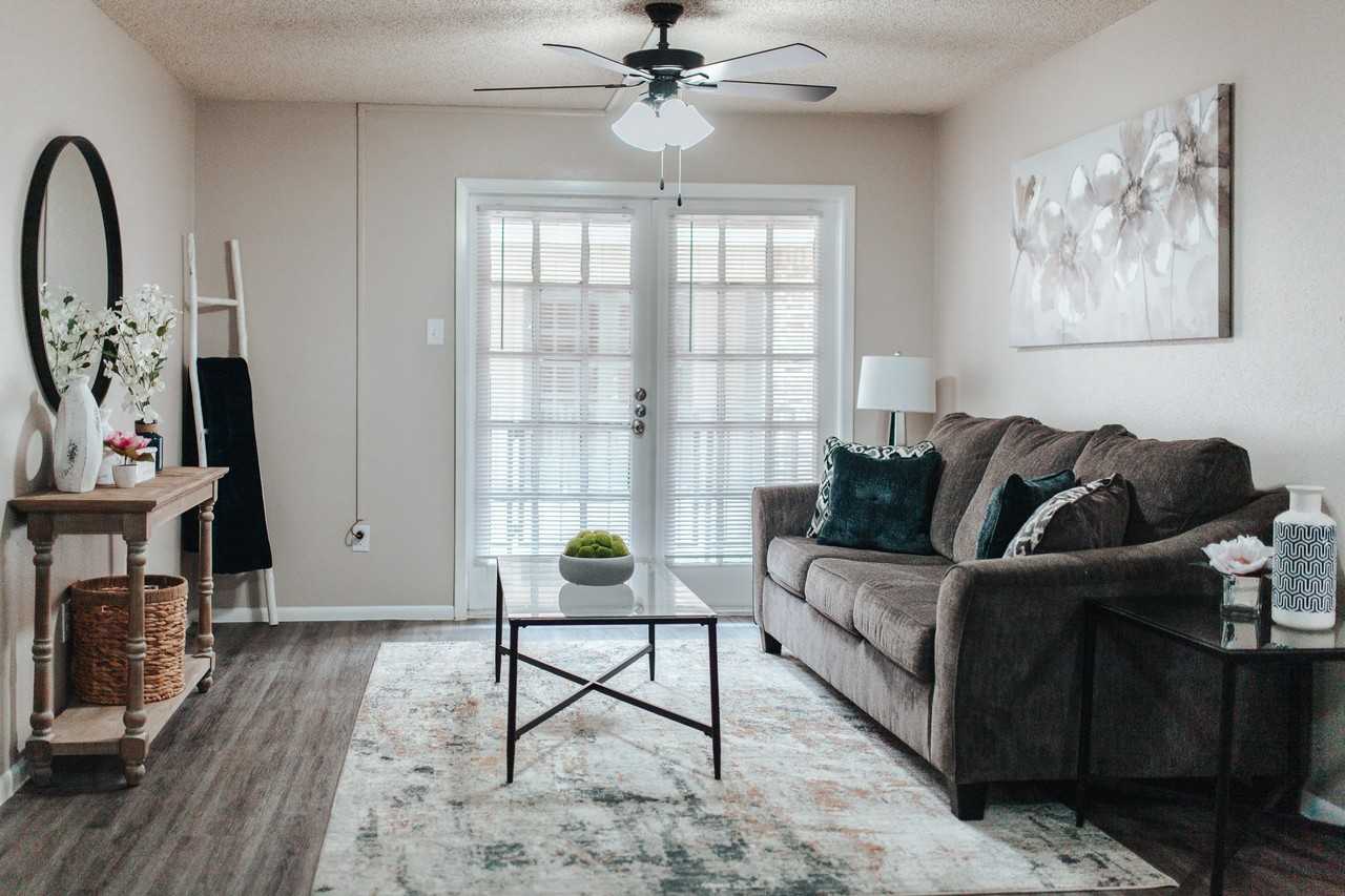 903 Linwood DrApt 514 #514 - Photo 2 of 11