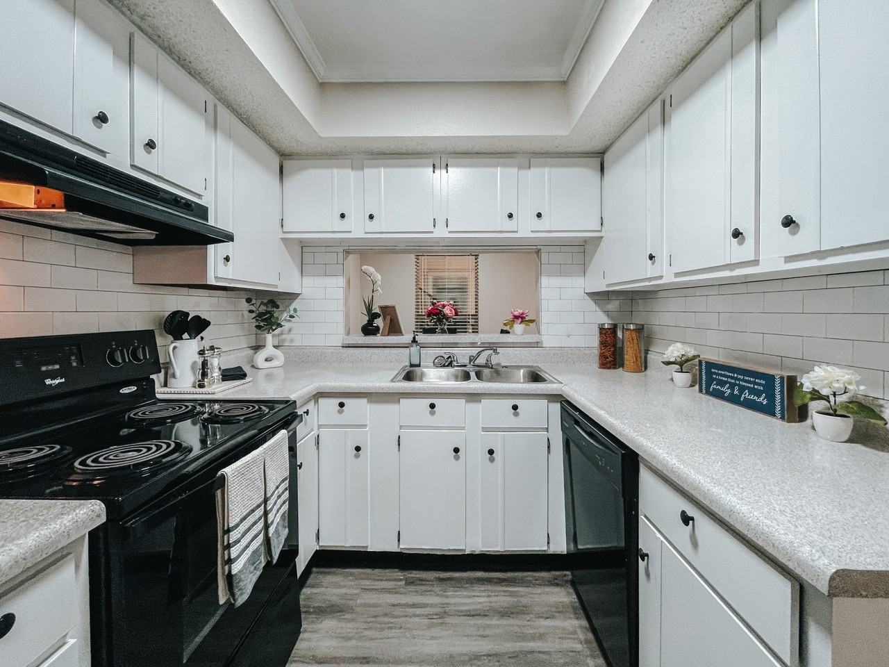 903 Linwood DrApt 514 #514 - Photo 3 of 11