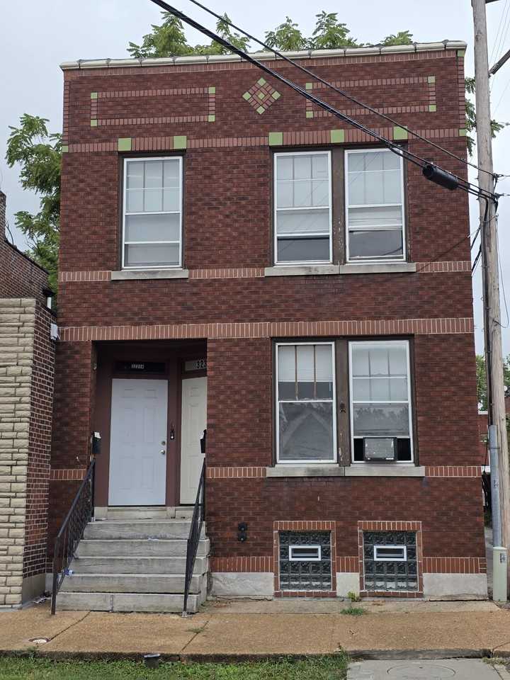 3231 Dakota St 2nd Fl #2ndFL - Photo 7 of 7