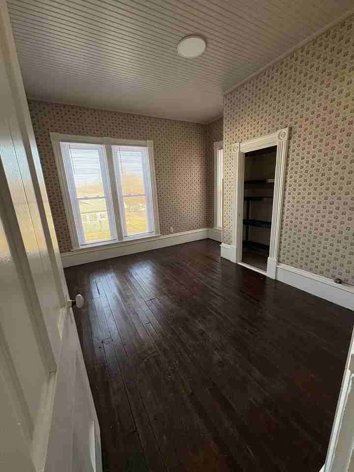 229 North Washington StreetApt A #1 - Photo 3 of 5