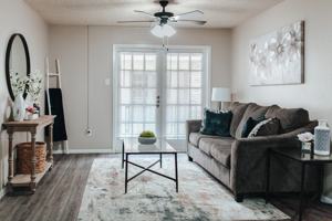 featured image of 903 Linwood DrApt 406 #406