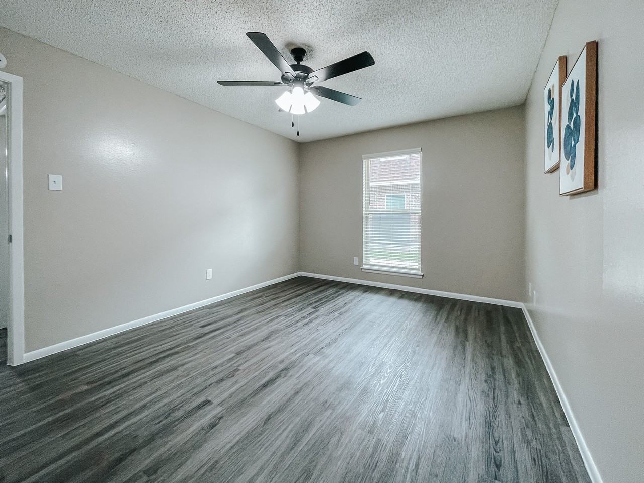 903 Linwood DrApt 406 #406 - Photo 4 of 11