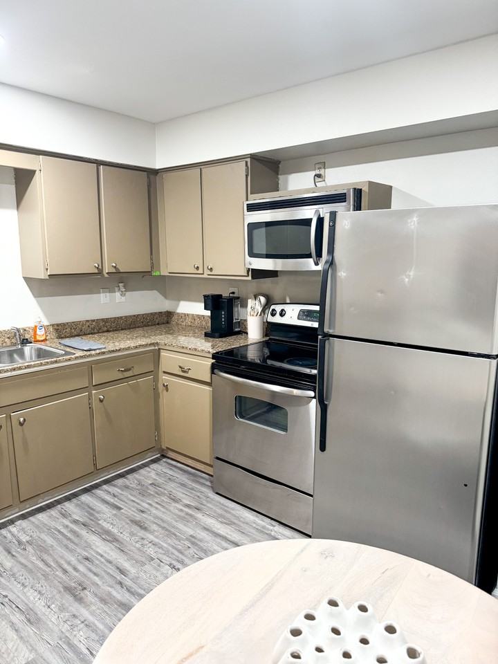 206 Park Ln #206 - Photo 4 of 20