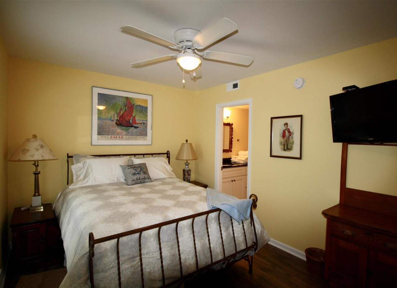 800 St. Andrews DriveLinville Gardens 148 #A - Photo 6 of 9