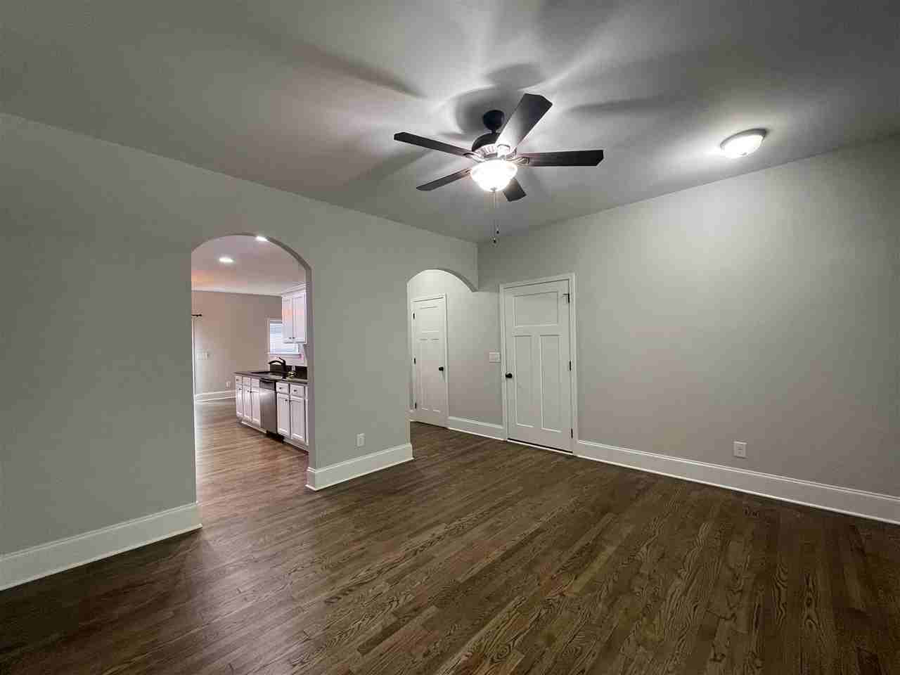 80 Lake View Dr E #1 - Photo 4 of 34