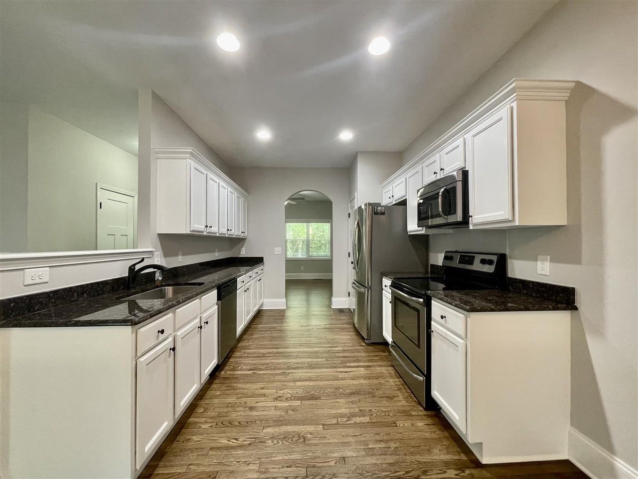 80 Lake View Dr E #1 - Photo 7 of 34