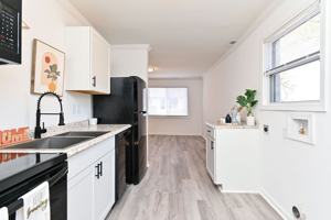 featured image of 405 Old Buncombe Rd