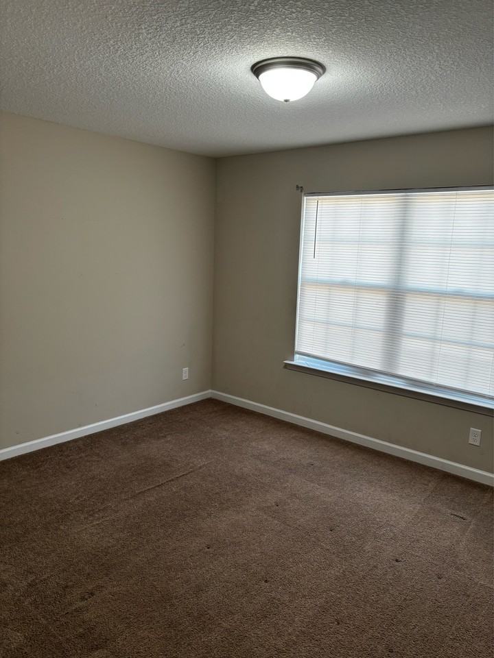 668 Red Oak Ln #668REDOAK - Photo 7 of 12