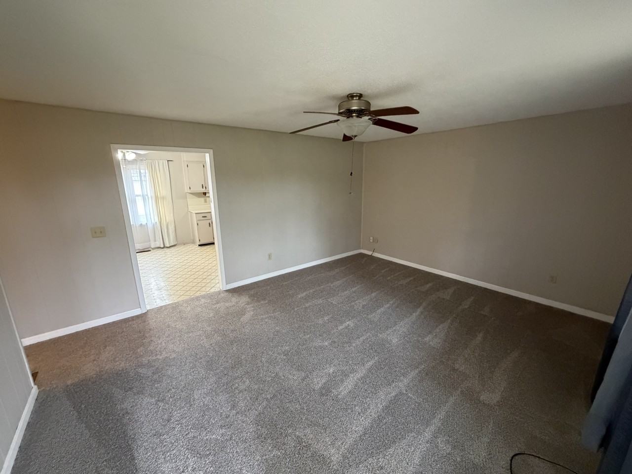 7410 New Glendale Rd #1 - Photo 2 of 12