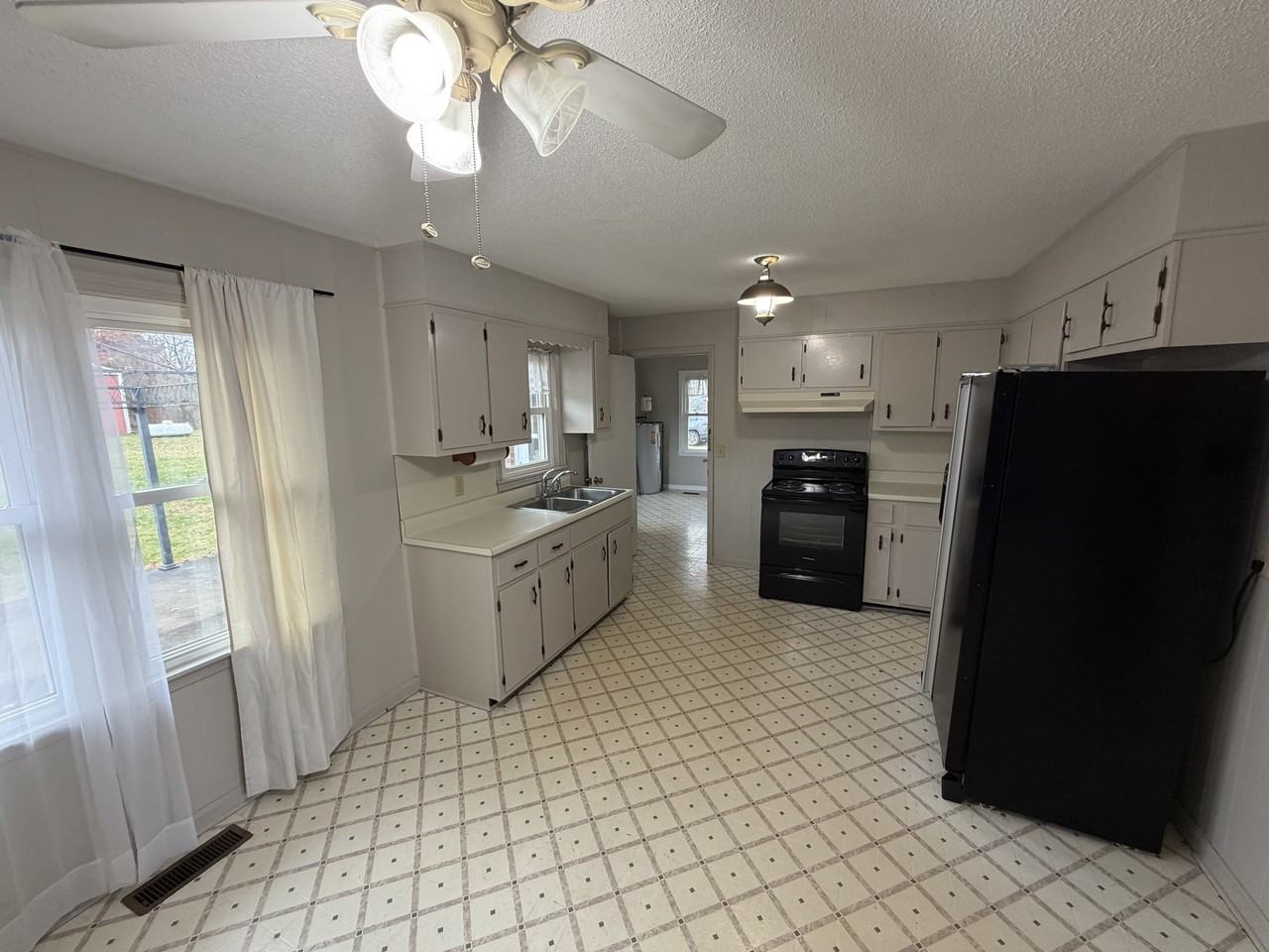 7410 New Glendale Rd #1 - Photo 3 of 12