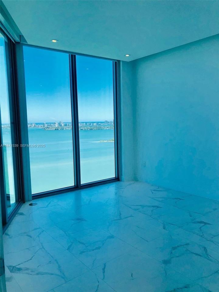 NE 29th St & Biscayne Blvd - Photo 6 of 19