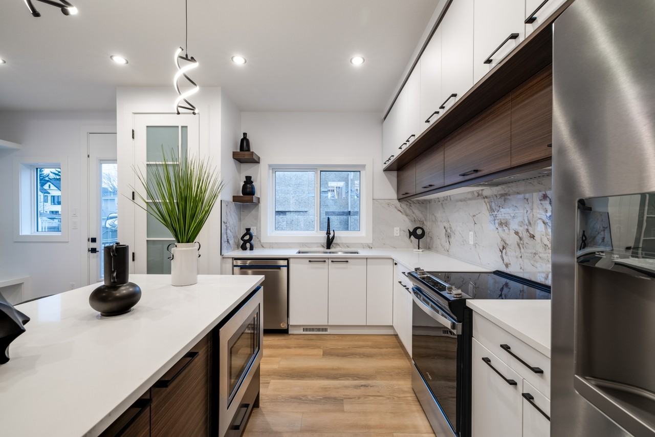 9339 87 Ave Nw #4 - Photo 2 of 10