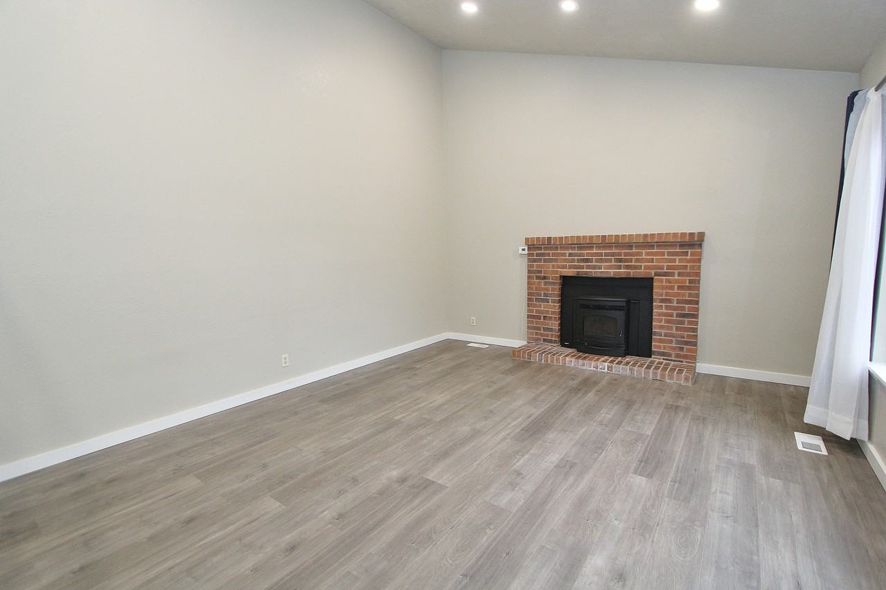 11887 W Alfred St #1 - Photo 5 of 25