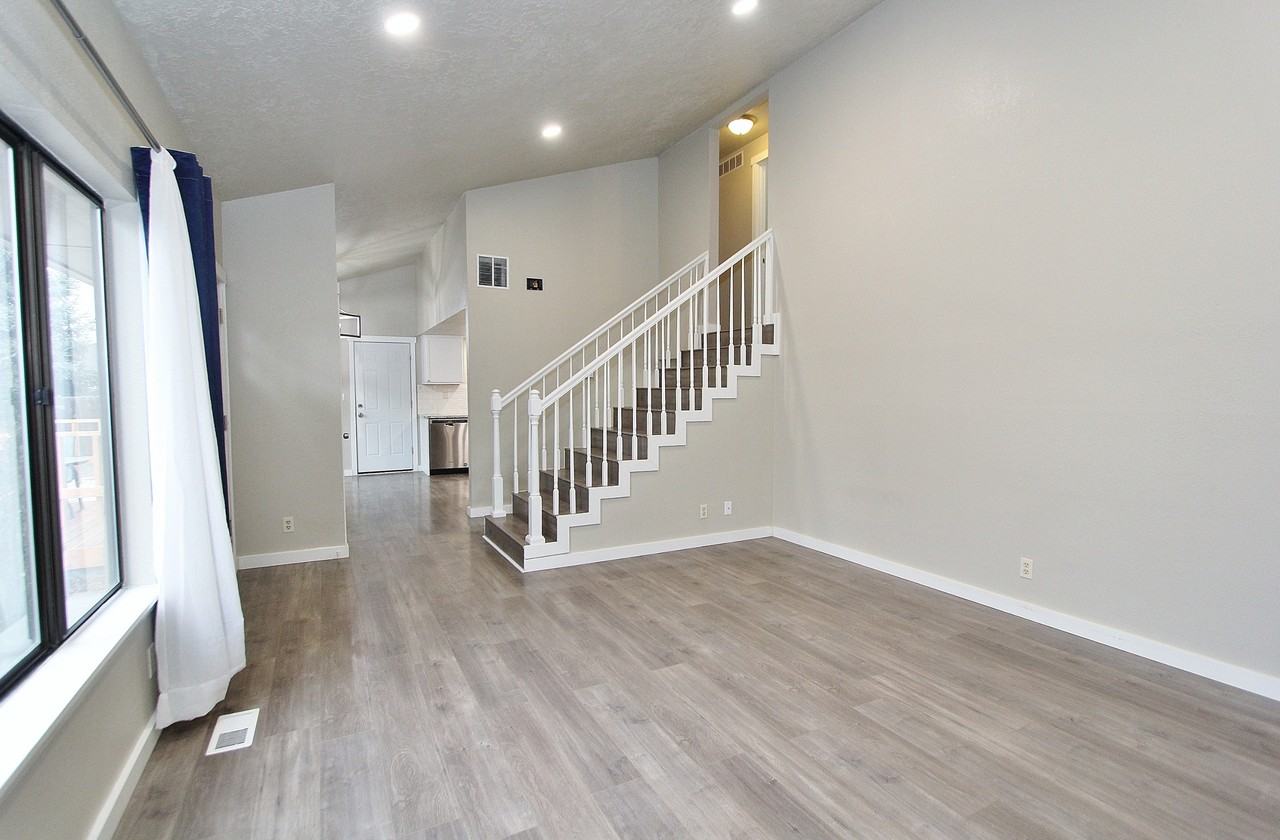 11887 W Alfred St #1 - Photo 6 of 25