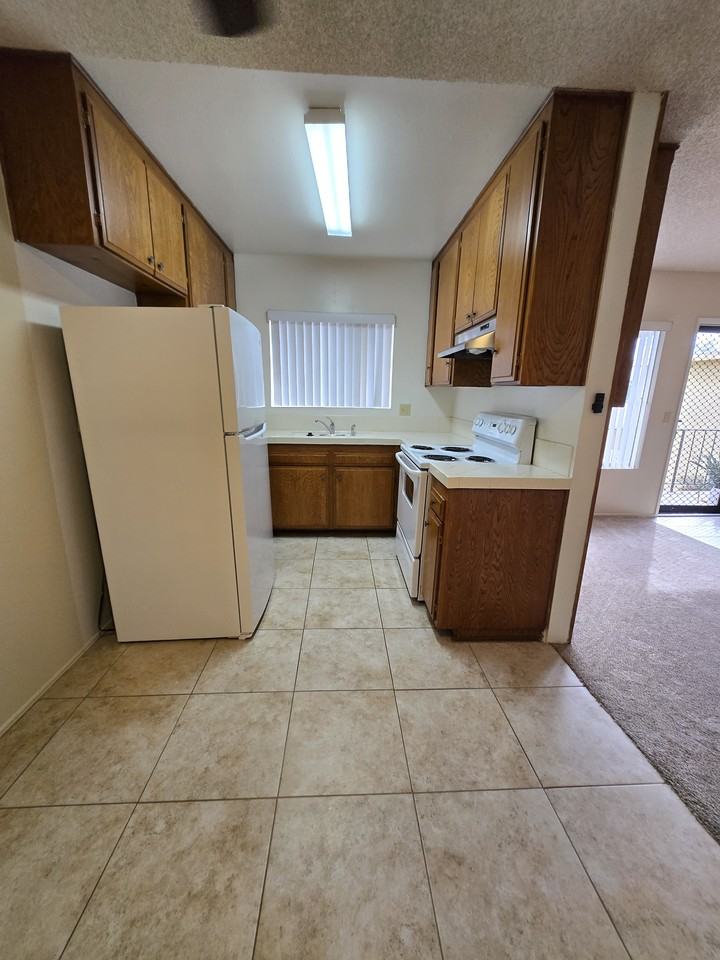 3967 Illinois St #11 - Photo 7 of 9