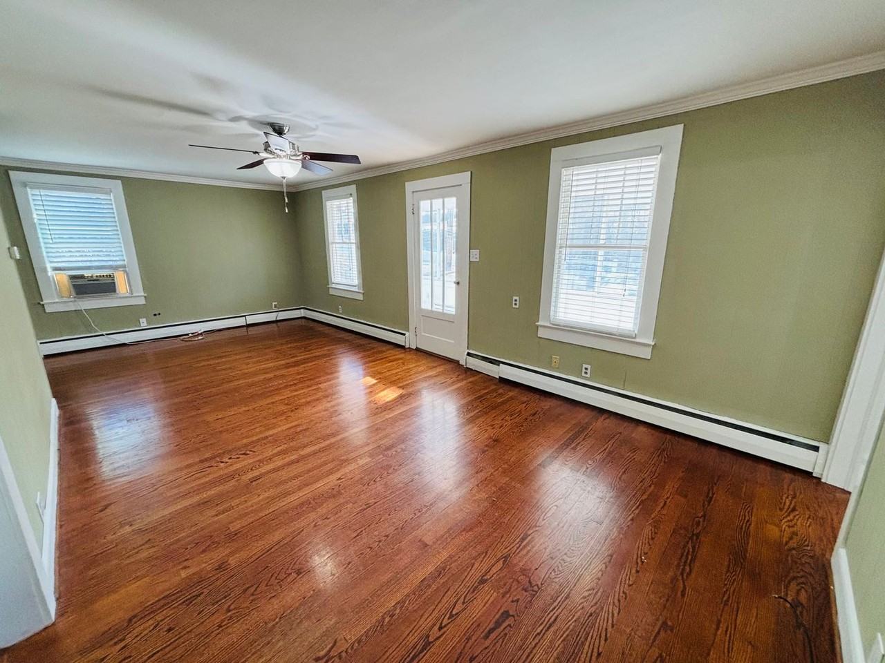 605 Republic Rd - Photo 7 of 18