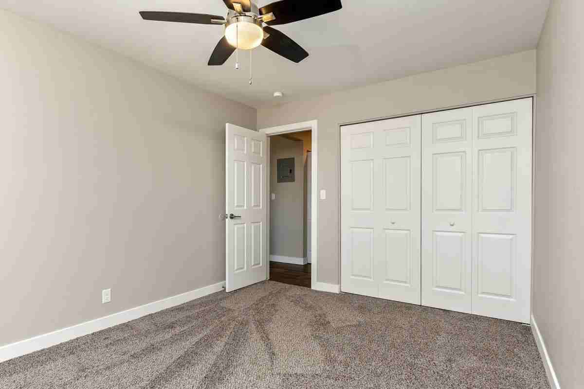 4348 N Chestnut St - Photo 5 of 6