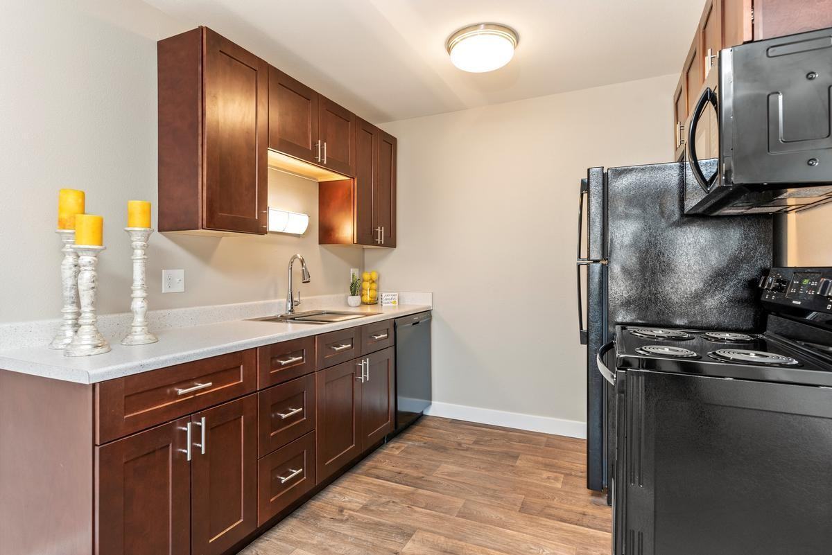 4348 N Chestnut St - Photo 6 of 6