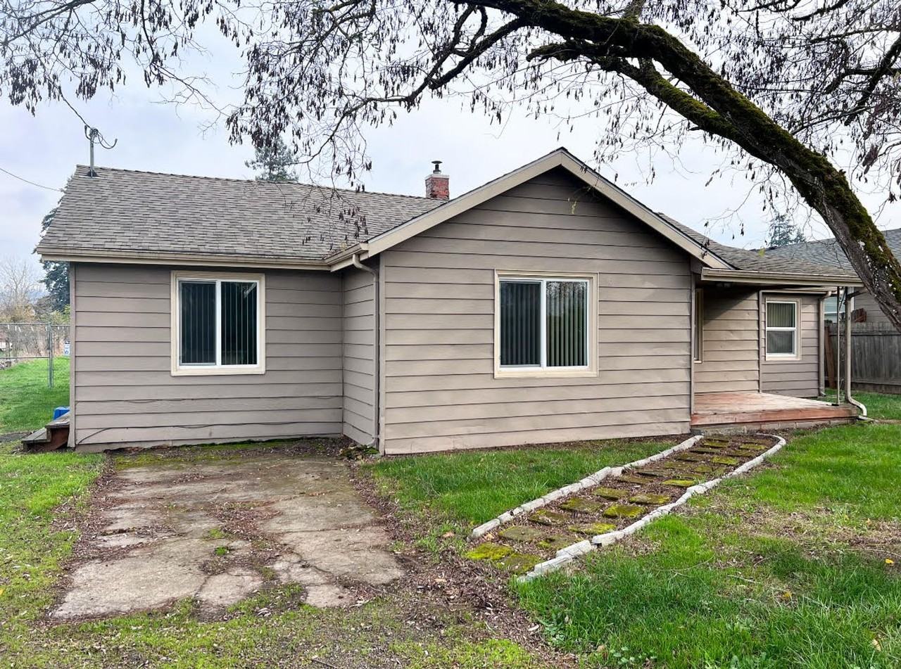 1795 S 9th St - Photo 2 of 21