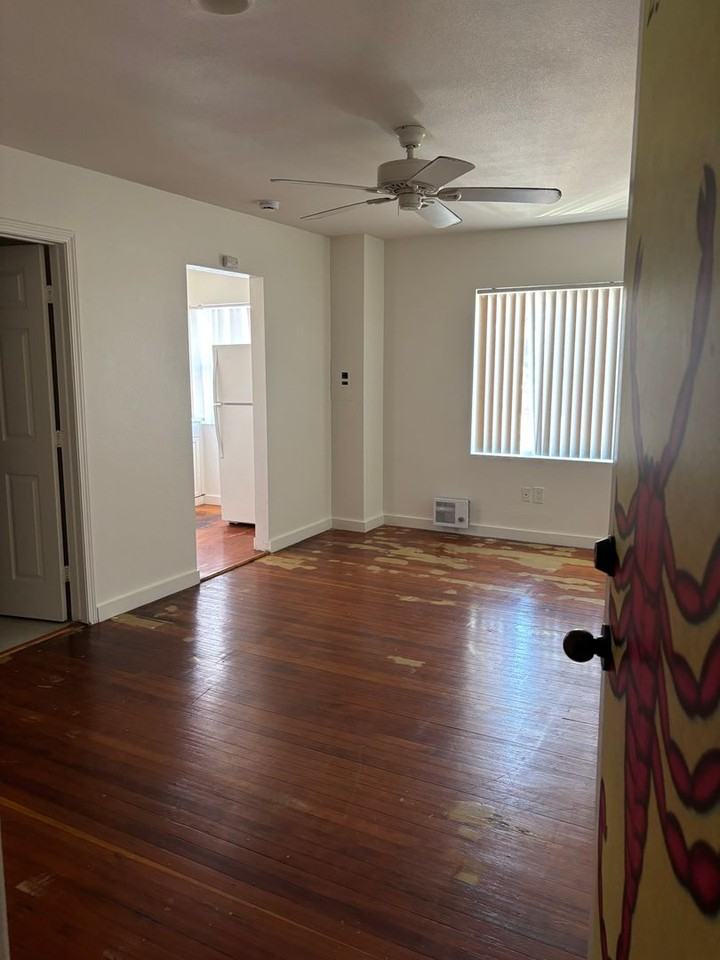 2605 Logan Ave - Photo 7 of 17