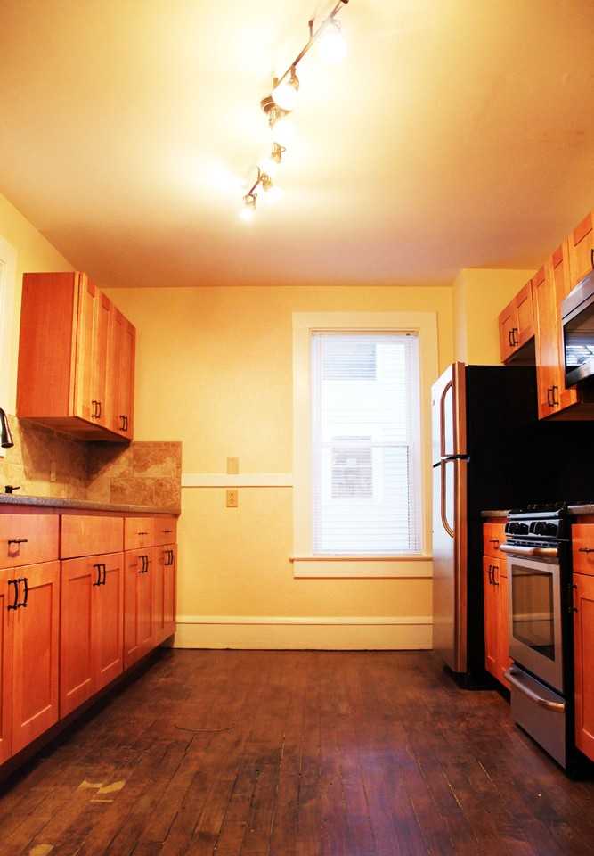 23 West Ln - Photo 2 of 28