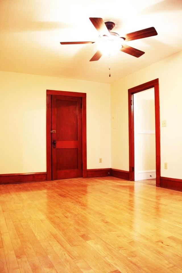 23 West Ln - Photo 7 of 28