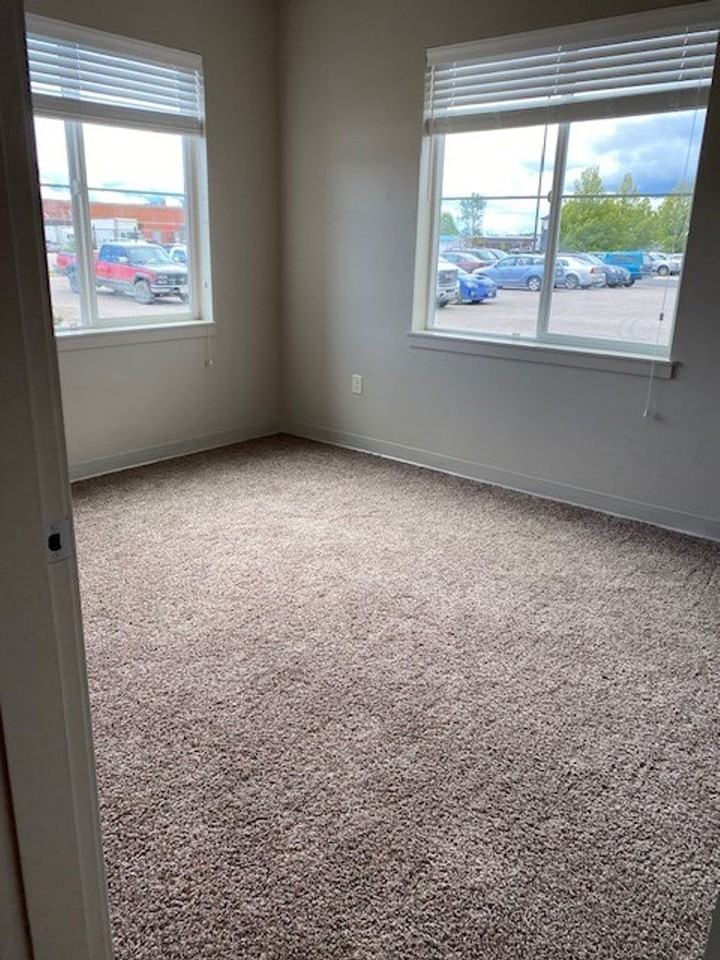 Apartments @ 2 Mile - Photo 2 of 7