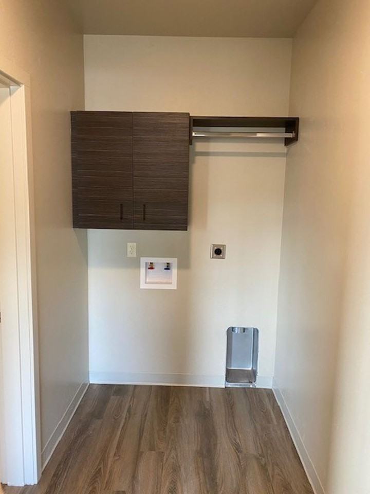 Apartments @ 2 Mile - Photo 6 of 7